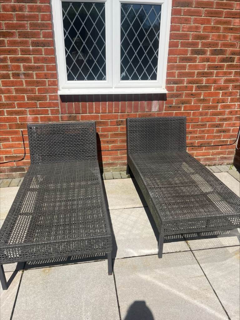 Sun Loungers/Chaise Lounge