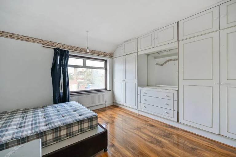 4 Bedroom house to rent - TW5