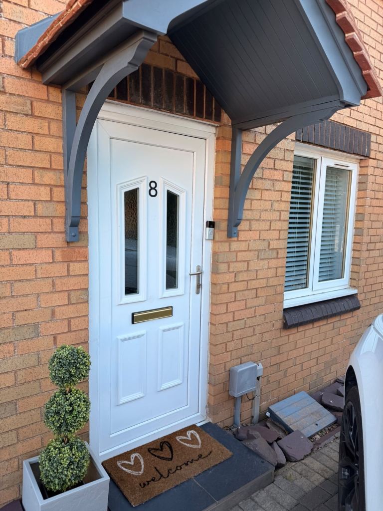 2 bedroom house Brightons Falkirk 