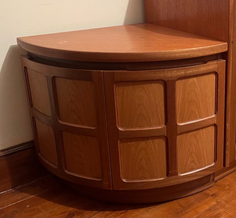 Parker Knoll Teak corner drinks cabinet / cocktail bar