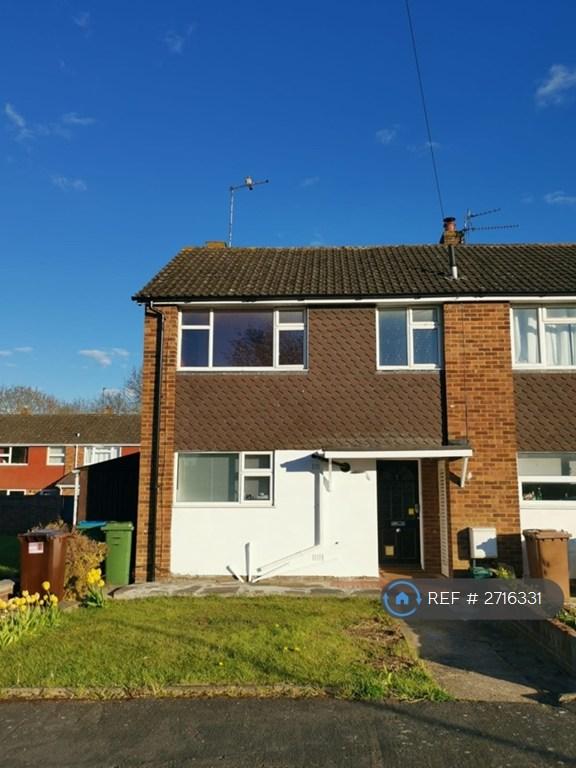 3 bedroom house in Long Meadow, Aylesbury, HP21 (3 bed) (#2716331)