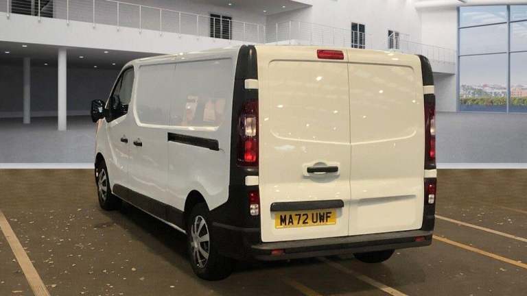 2022 Renault Trafic 2.0 dCi Blue LL30 Business L2 H1 Euro 6 (s/s) 5dr PANEL VAN Diesel Manual