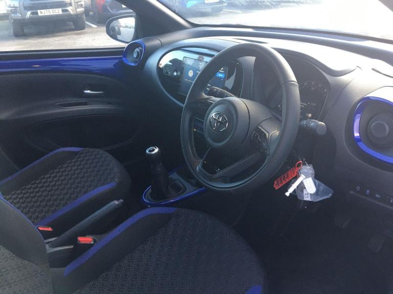 2025 Toyota Aygo X 1.0 VVT-i Edge Hatchback 5dr Petrol Manual Euro 6 (s/s) (72 ps) HATCHBACK Petr...