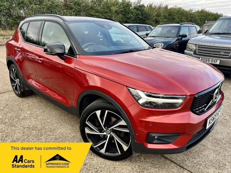 2019 Volvo XC40 2.0 D4 R-Design Pro Auto AWD Euro 6 (s/s) 5dr SUV Diesel Automatic