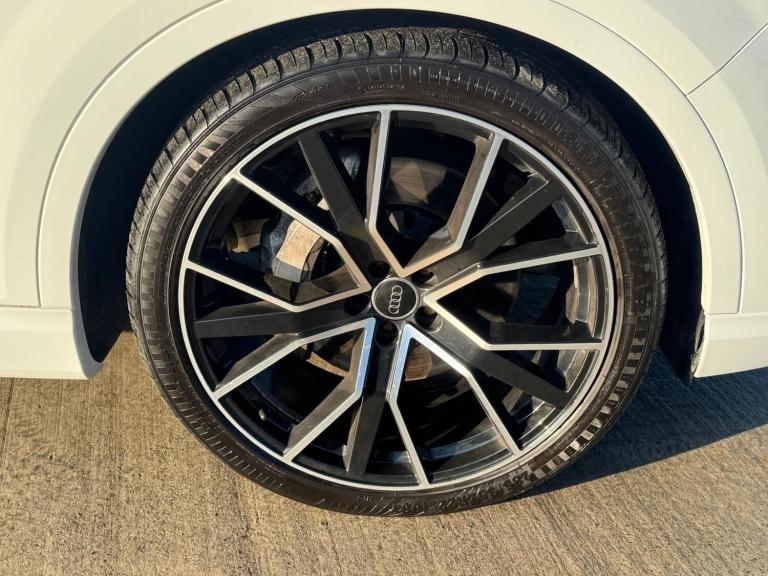 2018 Audi Q7 50 TDI Quattro S Line 5dr Tiptronic ESTATE DIESEL Automatic