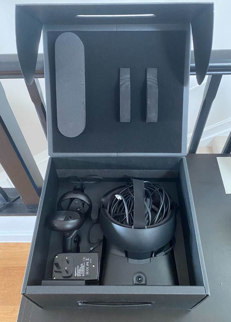 Oculus Rift S PC VR Headset – Boxed – Complete
