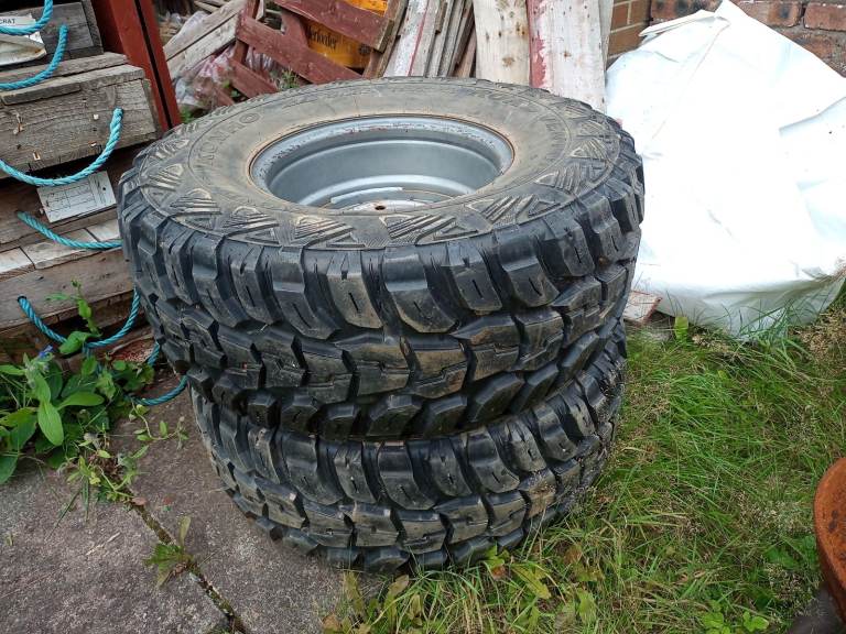 Kumho road venture MT x2