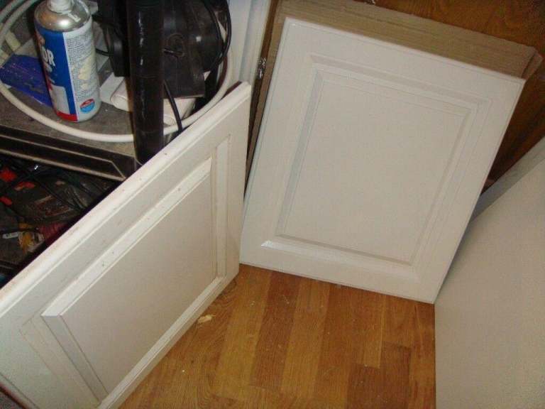 A Pair of New Kitchen Wall Unit Doors in White Gloss