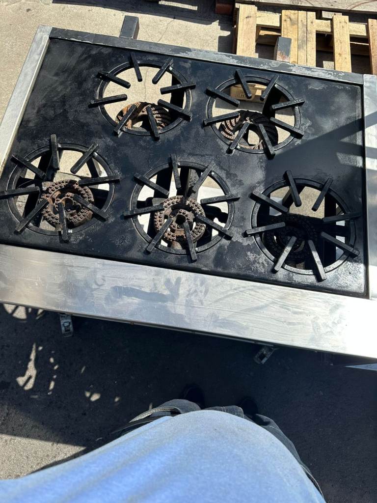 Professional 5 Burner Commercial Cooker for Restaurant/Catering
