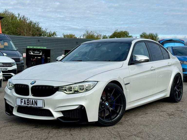 2016 BMW M3 3.0 BiTurbo DCT **Pearl White - Mega Spec - Stunning Example**