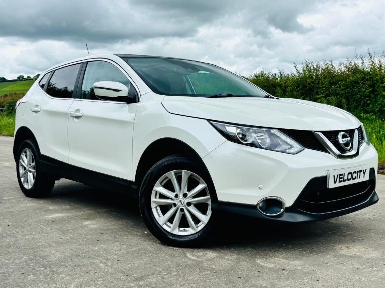2014 Nissan Qashqai 1.5 dCi Acenta Premium 5dr HATCHBACK Diesel Manual