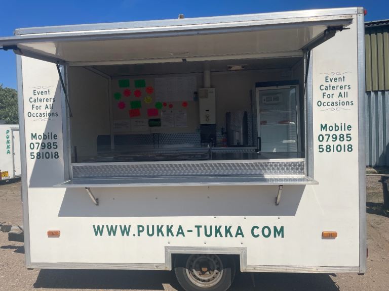 Mobile catering trailer