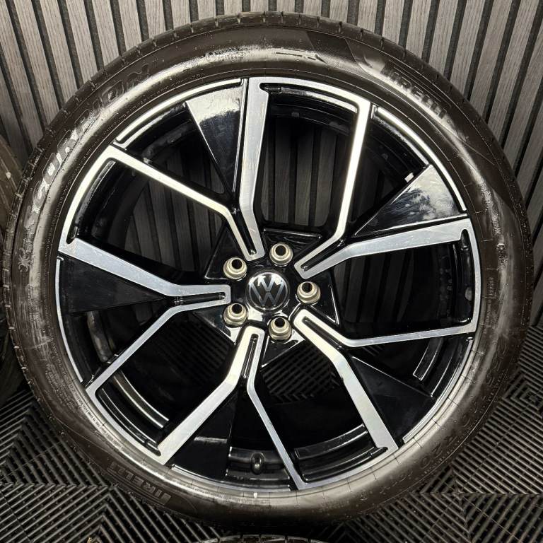 20" GENUINE VW TIGUAN R LINE LEEDS BLACK DC ALLOY WHEELS TYRES ALLOYS