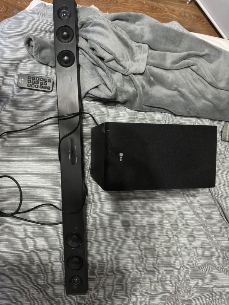 LG Soundbar, Subwoofer and Optic Cable