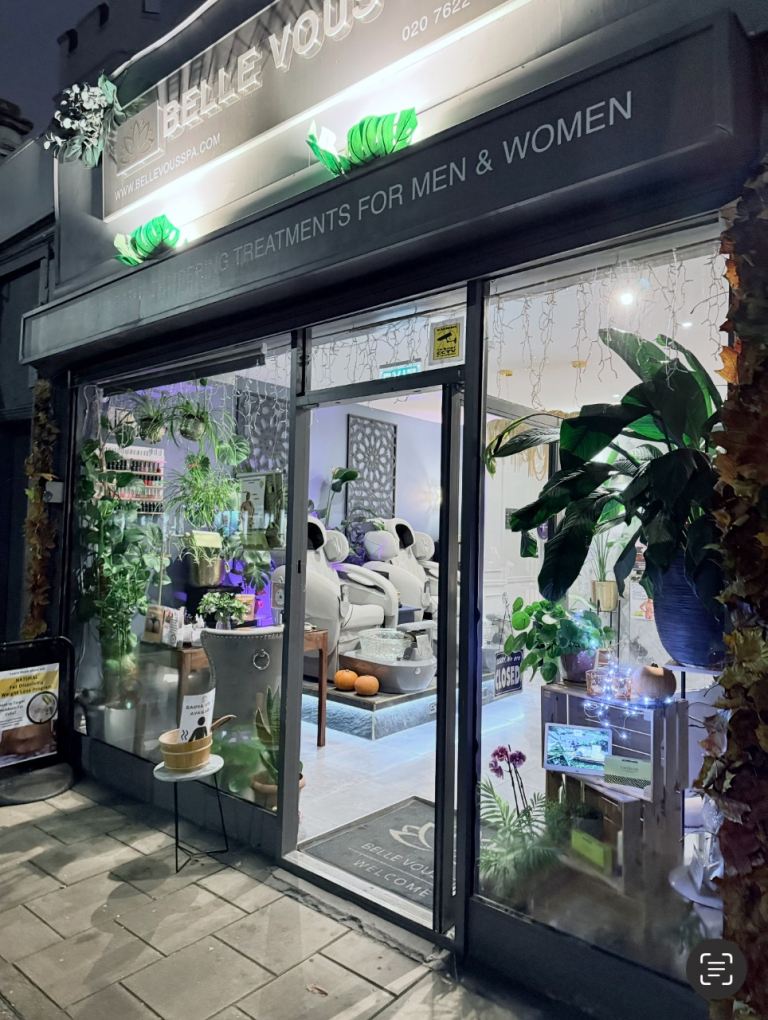 Beauty Rooms | Therapy Rooms | Nail Desk For Rent in London 