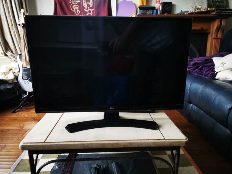 LG 28" HD TV