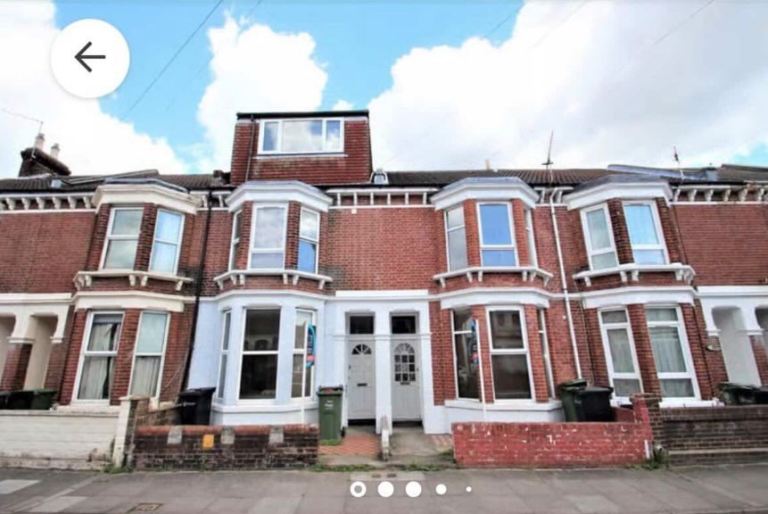 Housemate needed!