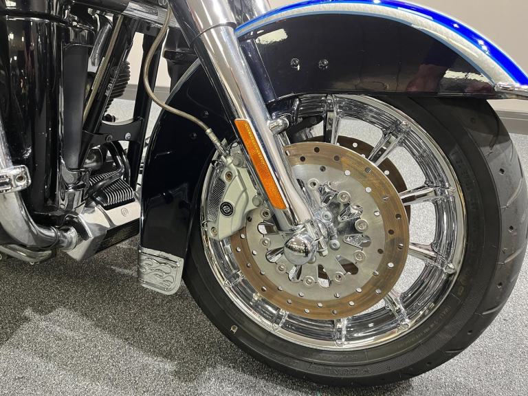 Harley-Davidson FLHTCUSE Electra Glide 1800, 2009