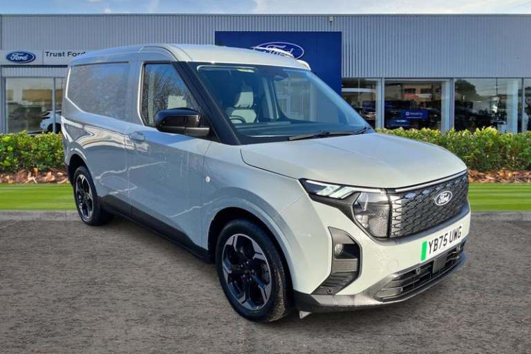 2025 Ford E-Transit Courier Limited AUTO FWD 100kWh 136ps Automatic Panel Van Electric Automatic