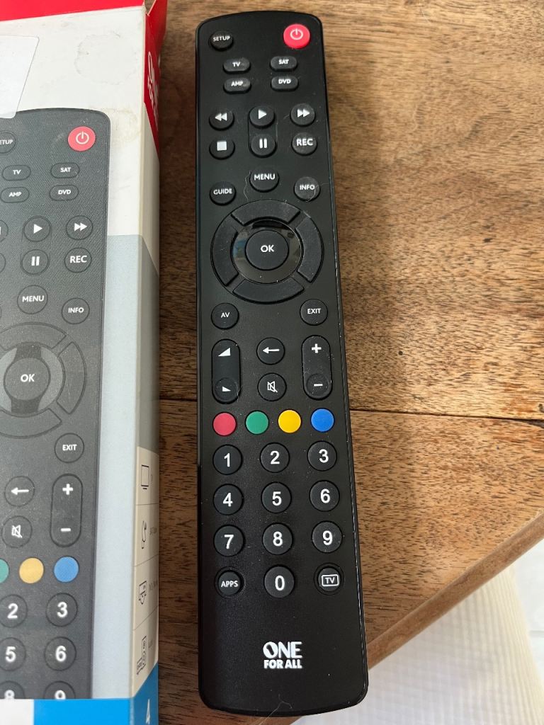 One For All Contour Universal Remote Control URC1240 - As Good As New