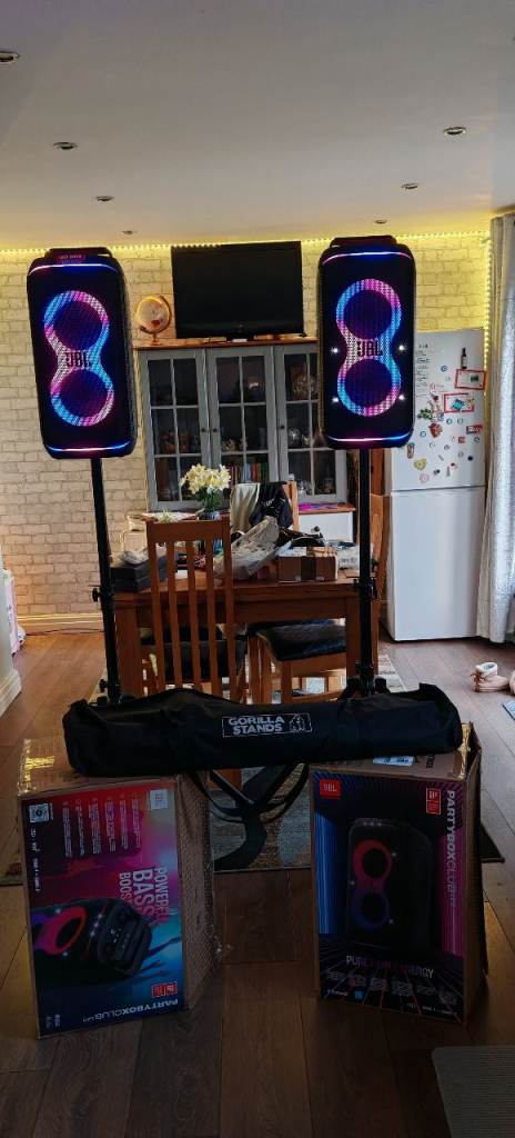 2 x JBL PARTYBOX CLUB 120 BLUETOOTH SPEAKERS, 2 X STANDS