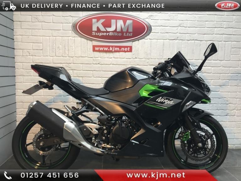KAWASAKI NINJA 400 EX, 2024/24, 1718 MILES AND FINISHED IN GREY