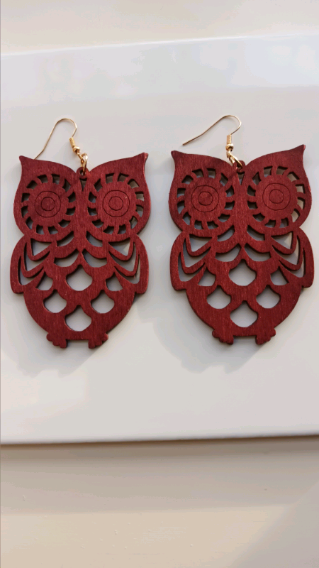 Owl earings burgandy 