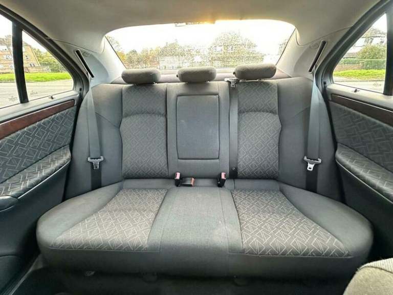 2003 Mercedes-Benz C Class 1.8 C180 Kompressor Elegance SE 4dr Petrol Automatic