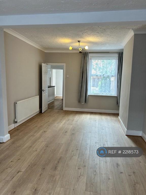 3 bedroom house in Fife St, Northampton, NN5 (3 bed) (#2218573)
