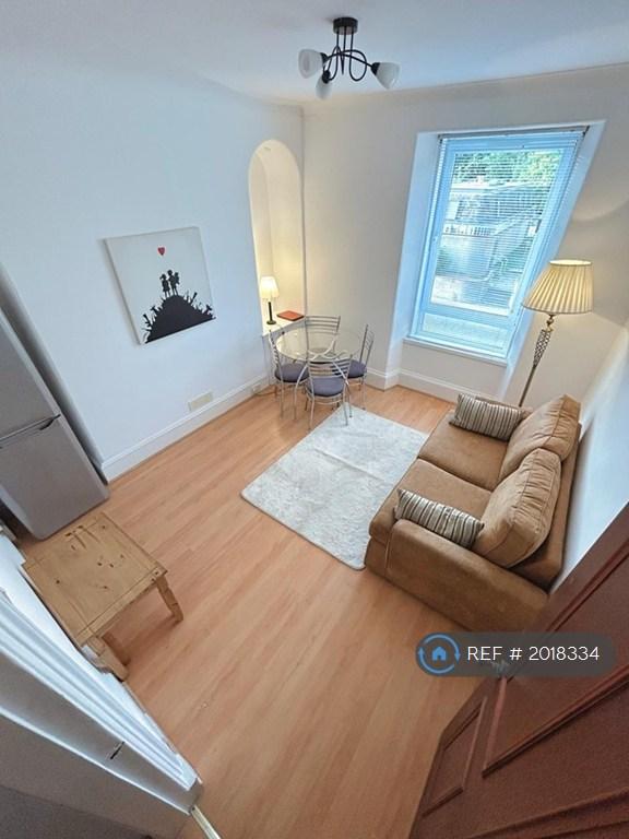 2 bedroom flat in Powis Place, Aberdeen, AB25 (2 bed) (#2018334)
