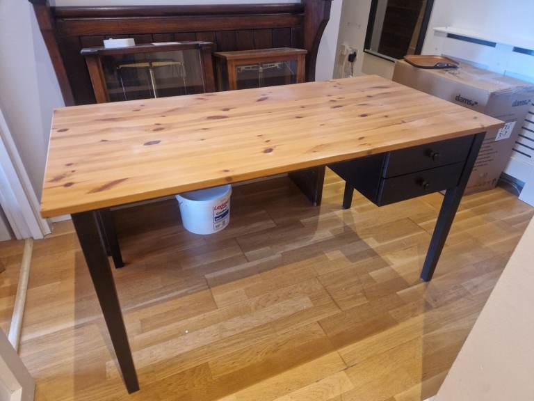 Ikea - Arkelstorp wooden desk