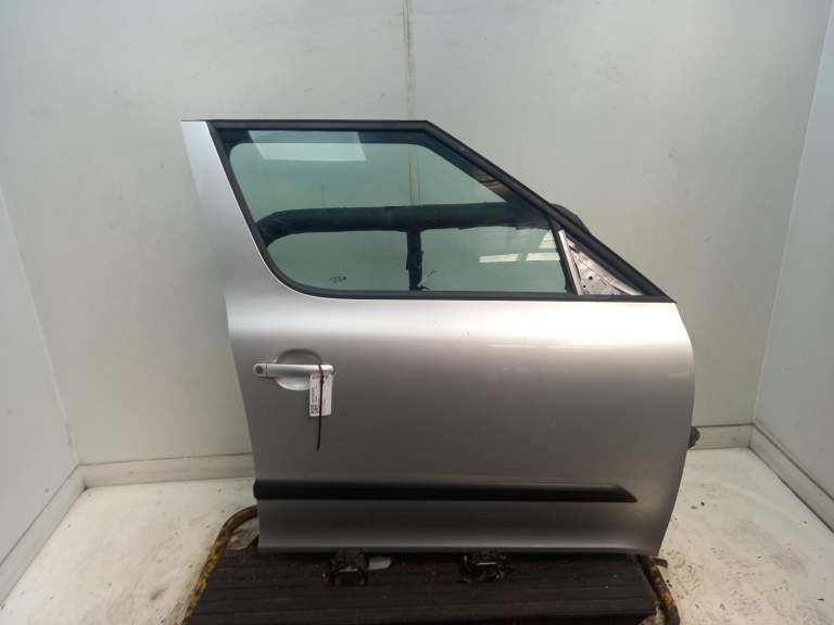 Skoda Yeti Right Front Door O/S 2009-2018 Silver 5 Door Hatchback