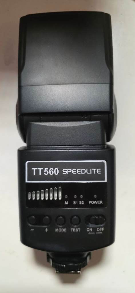 Neewer TT560 speedlite