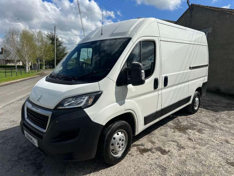 PEUGEOT BOXER 2.2 BlueHDi 335 Professional 2020