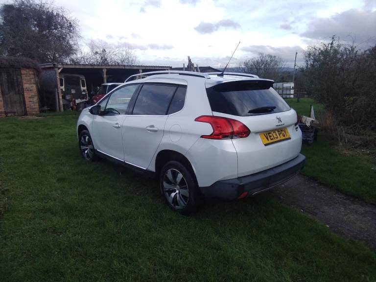 Peugeot, 2008, Hatchback, 2013, Manual, 1560 (cc), 5 doors