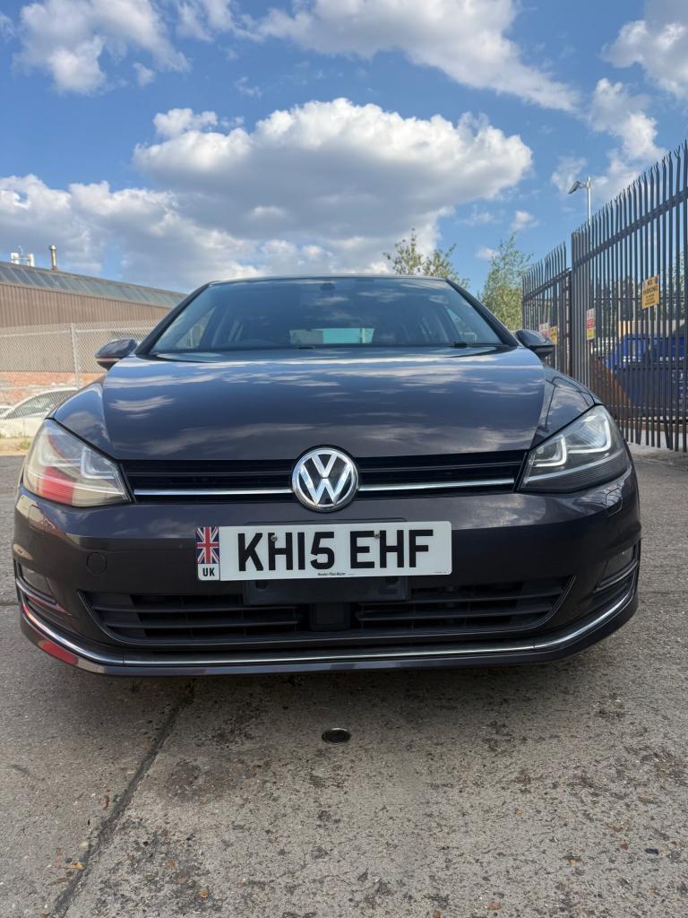 2015 Volkswagen Golf Lounge Hatchback  Petrol  Automatic