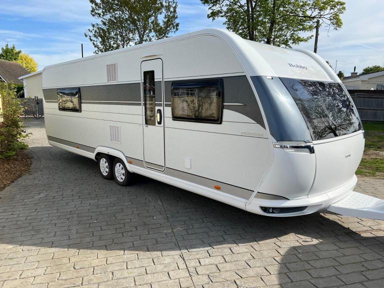 Hobby PRESTIGE 720 WQC - 2021 - ISLAND BED - 4 BERTH - END WASHROOM - PRISTINE