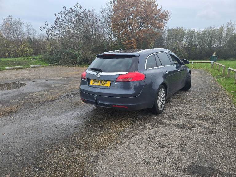 2011 Vauxhall insignia 2.0 cdti auto £950