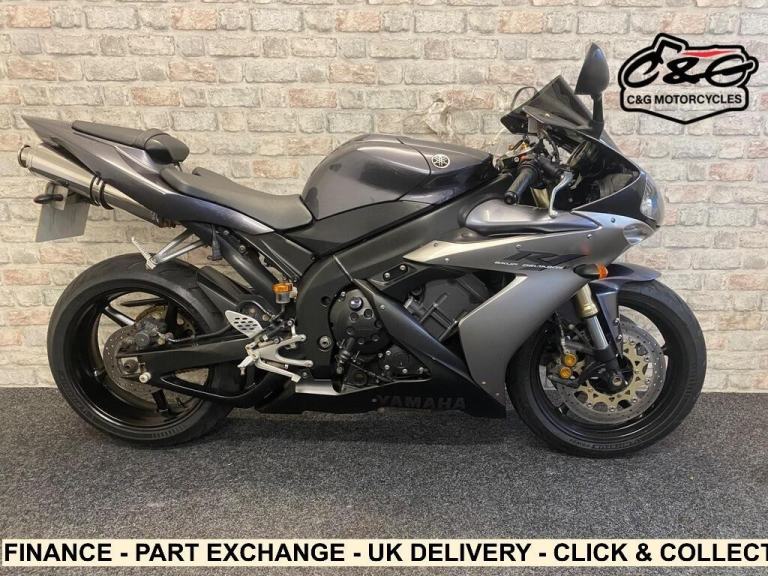 2005 05 Yamaha YZF R1 - HPI clear - 27k miles - 12 month mot 