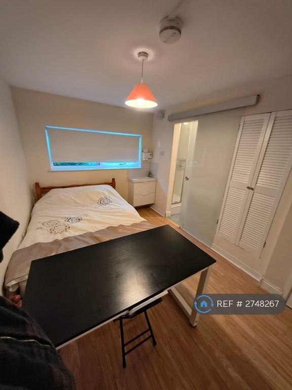 1 bedroom in Nuns Way, Cambridge, CB4 (#2748267)