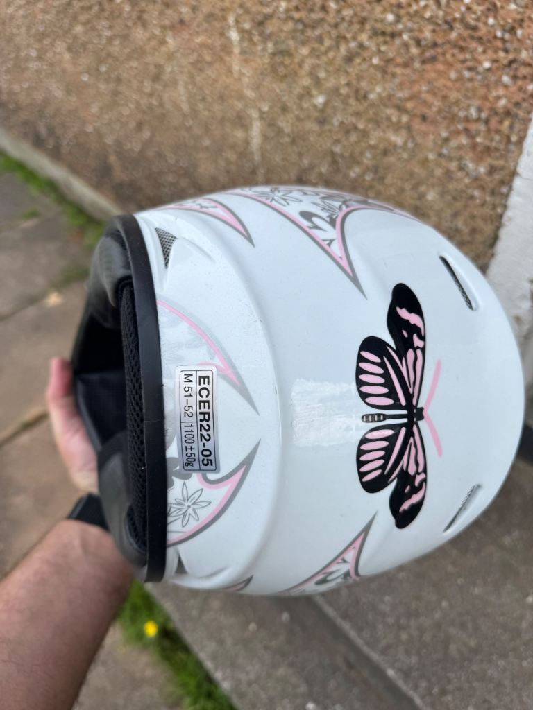 Child’s motor bike / quad helmet 
