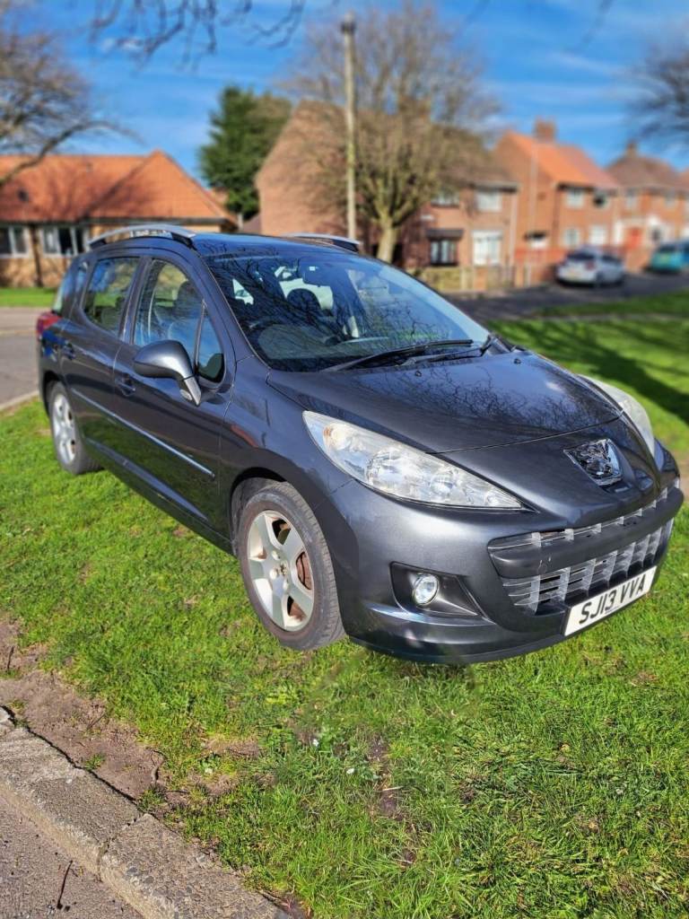 2013 Peugeot 207 SW 1.6 HDI estate 71k miles, 12 month MOT, huge MPG, Diesel
