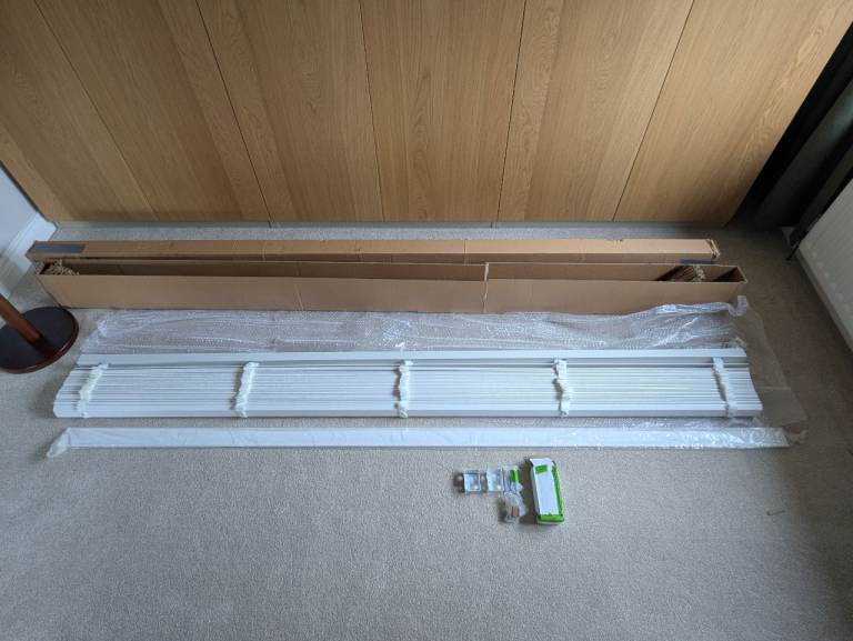 White Wooden Blinds (2349mm width, 1451mm drop)