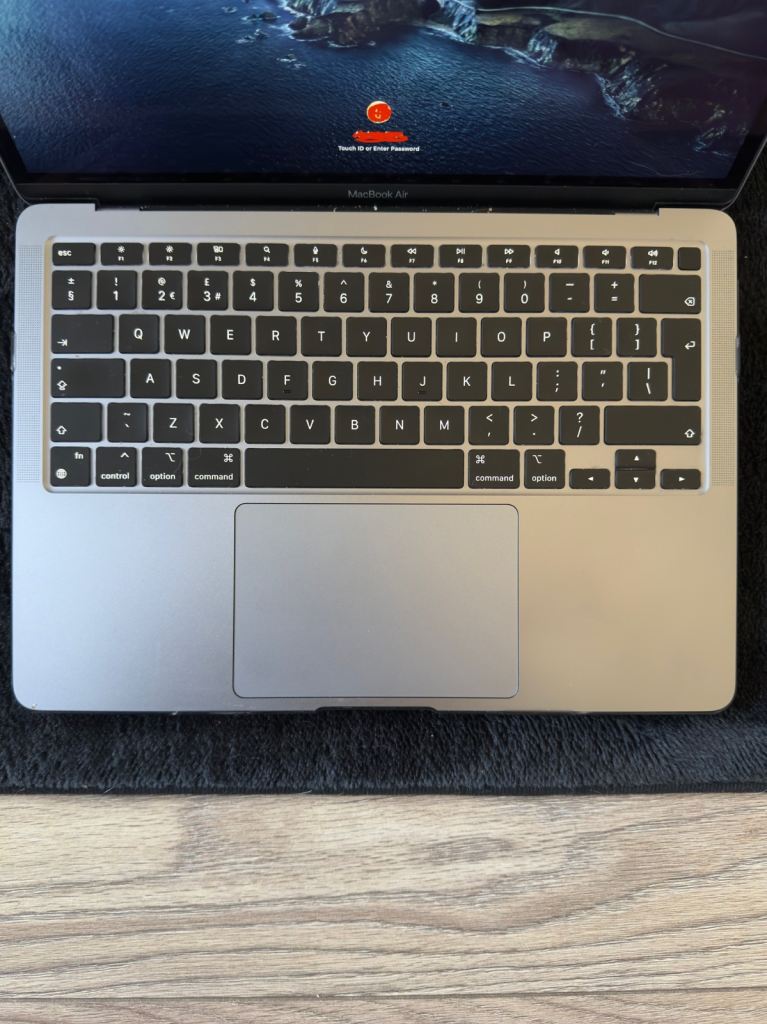 MacBook Air | 8GB | M1