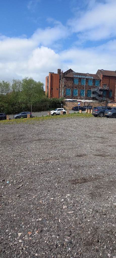 **TO RENT**LARGE PLOT OF LAND**WATERLOO ROAD/CLEVELAND STREET**