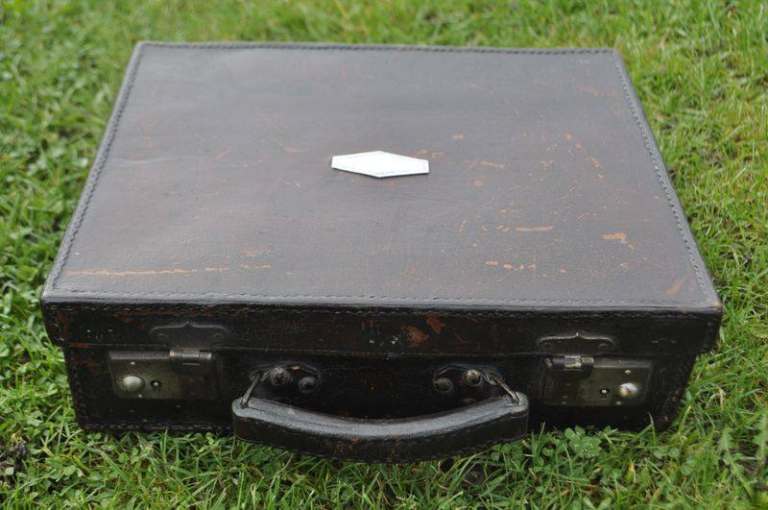 Vintage travelling salesman sample case