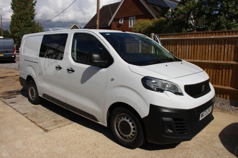 2023 Peugeot Expert 2.0 BlueHDi 1200 Professional Premium + Long Crew Van LWB Euro 6 6dr (6 Sea C...