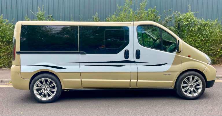 Renault Trafic/Vivaro Day Van/Camper 2004 1.9 DCI