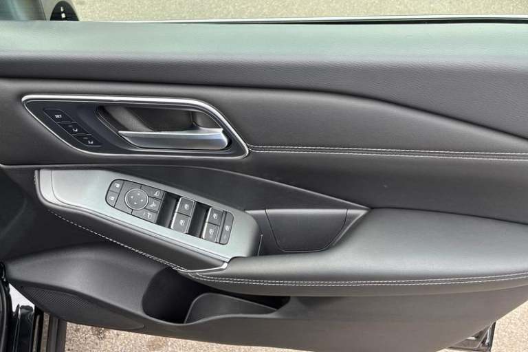 2025 Nissan Qashqai 1.3 DiG-T MH Tekna [Bose] 5dr Manual Hatchback Petrol Manual