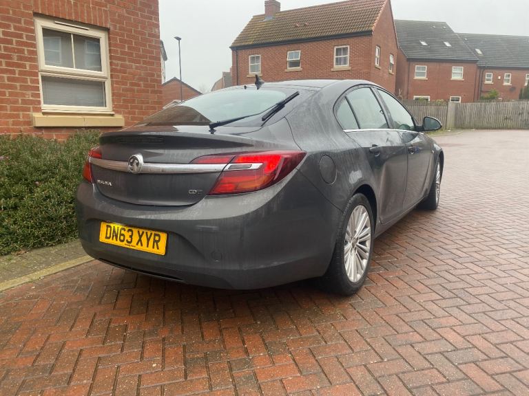 Vauxhall, INSIGNIA, Saloon, 2013, Manual, 1956 (cc), 5 doors
